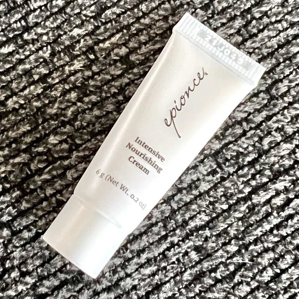 5/25✨intensive nourishing cream epionce